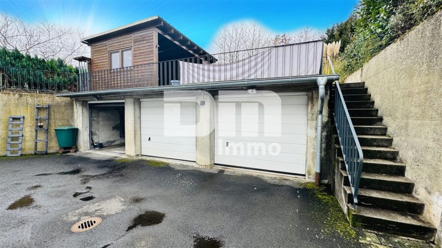 (R)erserviert!!!Einfamilienhaus mit 2 Balkonen, Garten / Freisitz + Garage in gesuchter Wohnlage - Zugang Gartenbereich